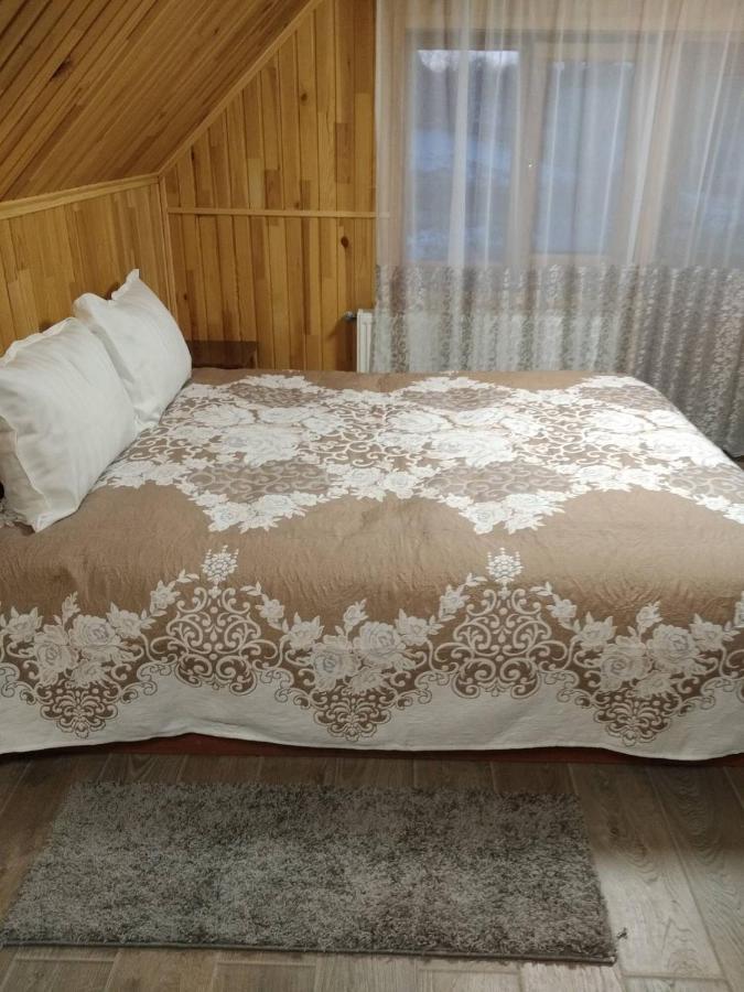Долина Motell Chornyvody Exteriör bild